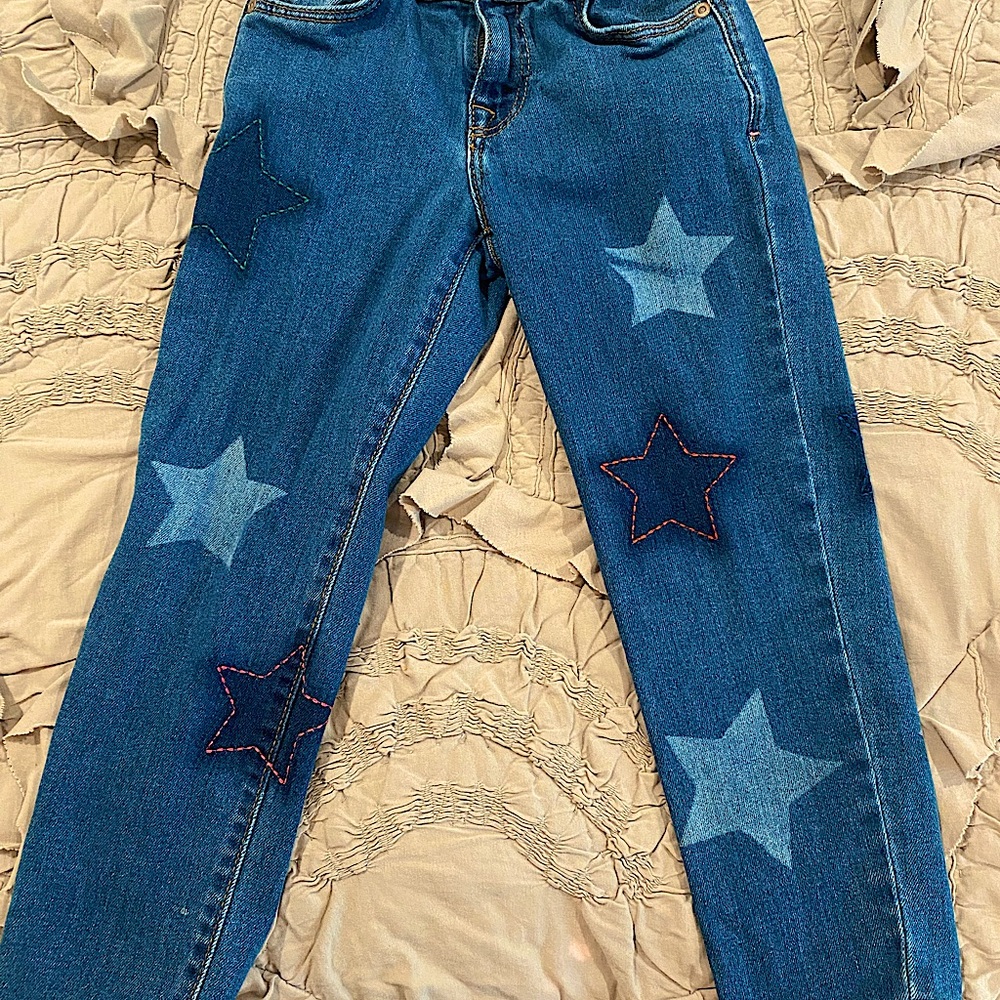 Girls size 6 Boden jeans with stars- good condition.